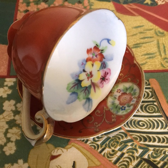 Vintage Teacup and Saucer - Picture 7 of 10